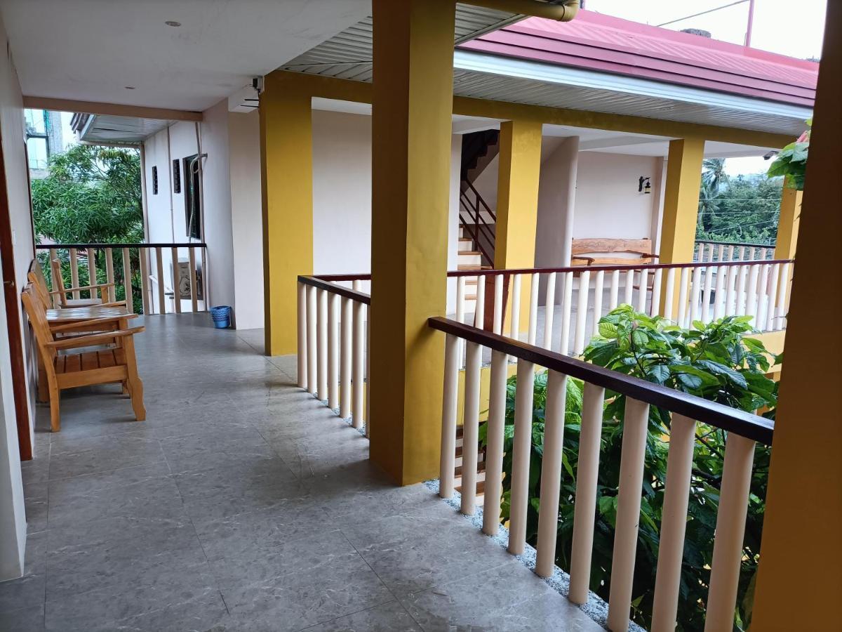 Speed 8 Inn Moalboal Ngoại thất bức ảnh