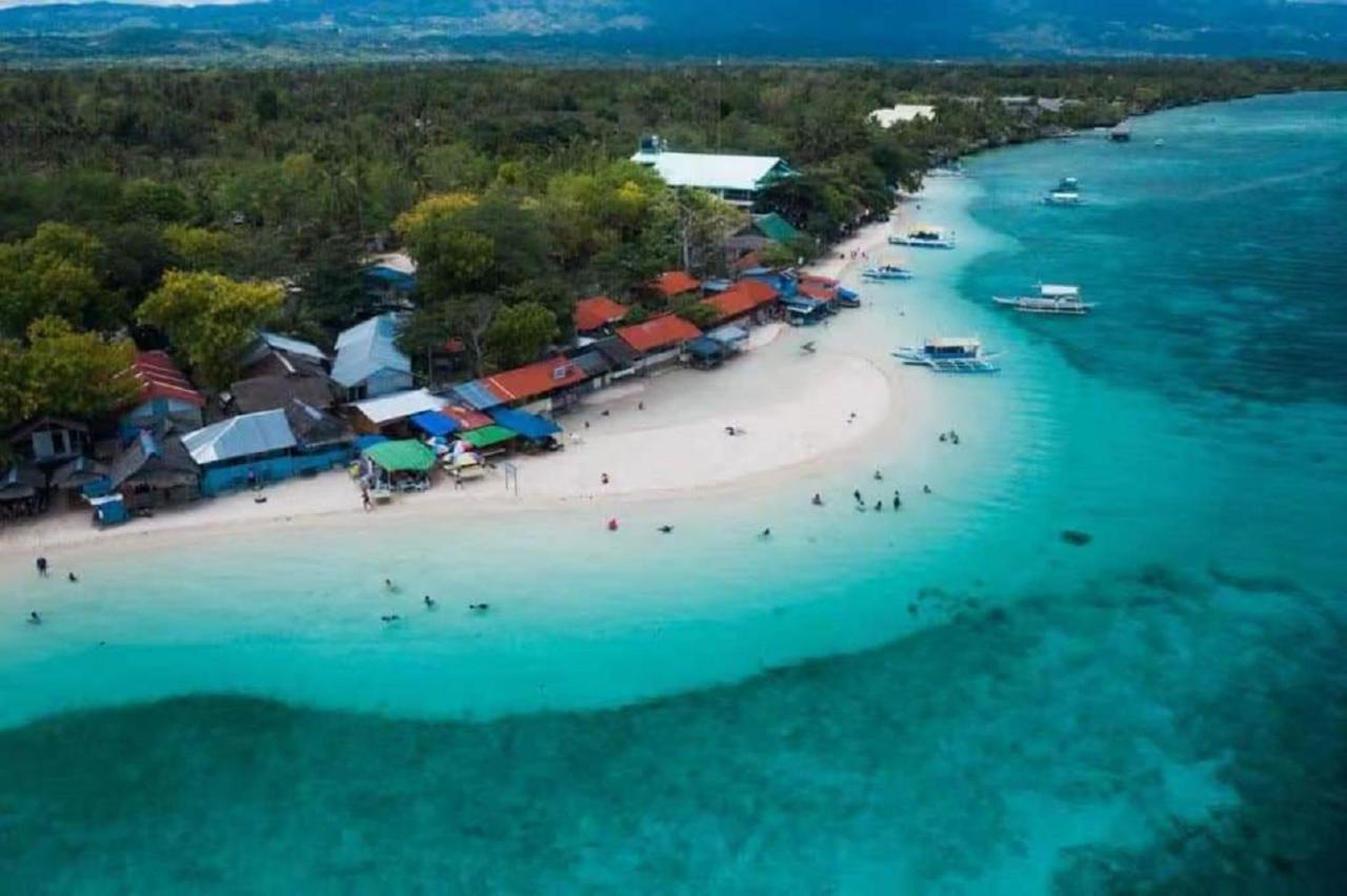Speed 8 Inn Moalboal Ngoại thất bức ảnh
