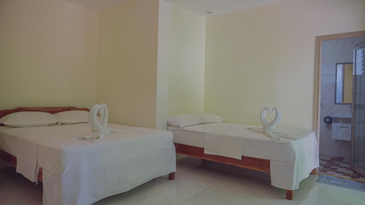 Speed 8 Inn Moalboal Ngoại thất bức ảnh