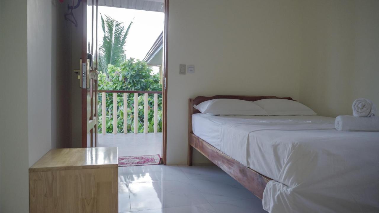 Speed 8 Inn Moalboal Ngoại thất bức ảnh