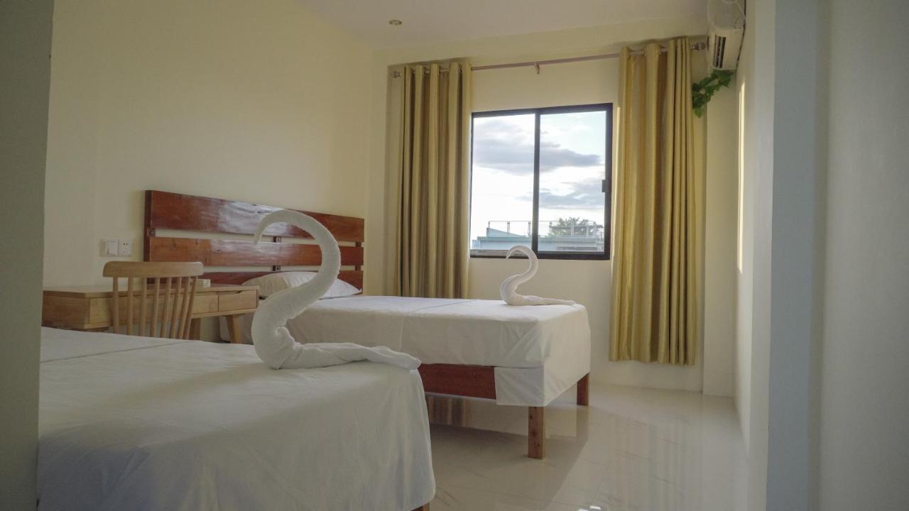 Speed 8 Inn Moalboal Ngoại thất bức ảnh