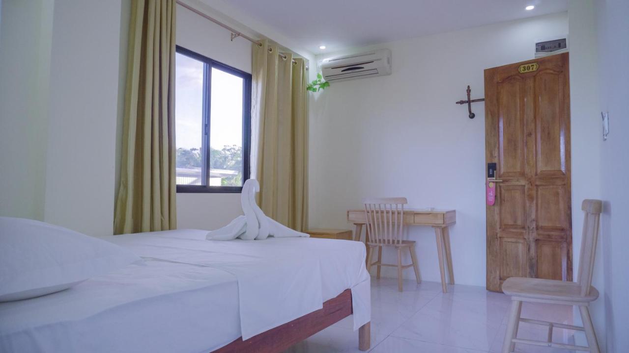 Speed 8 Inn Moalboal Ngoại thất bức ảnh